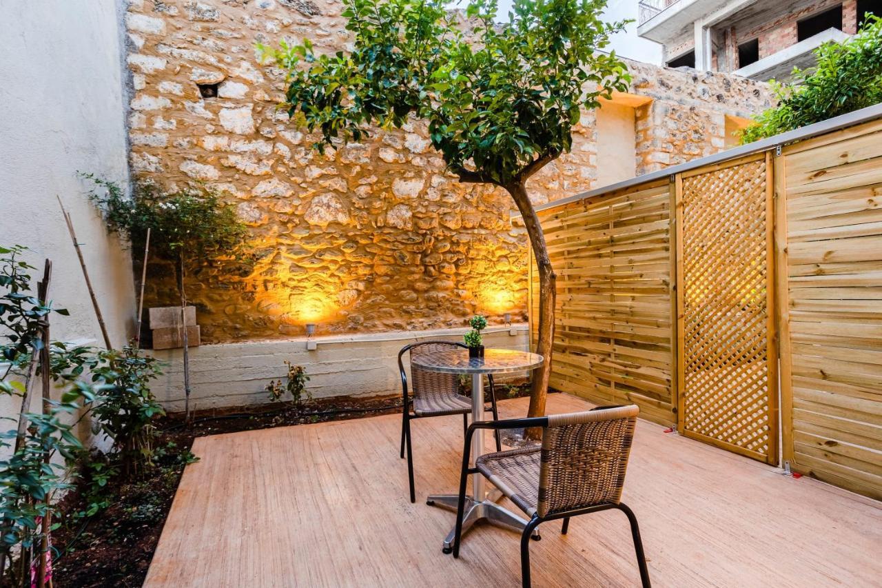 Uncover Kalamata'S Hidden Gem - Cosy City Nest Экстерьер фото